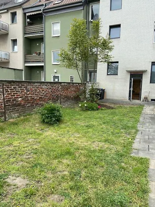 Charmante Gartenwohnung Mit Privatem Grossen Garten Cologne Apartment